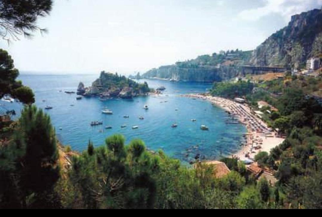 Arcadia Golden Bay Lejlighed Giardini Naxos Eksteriør billede