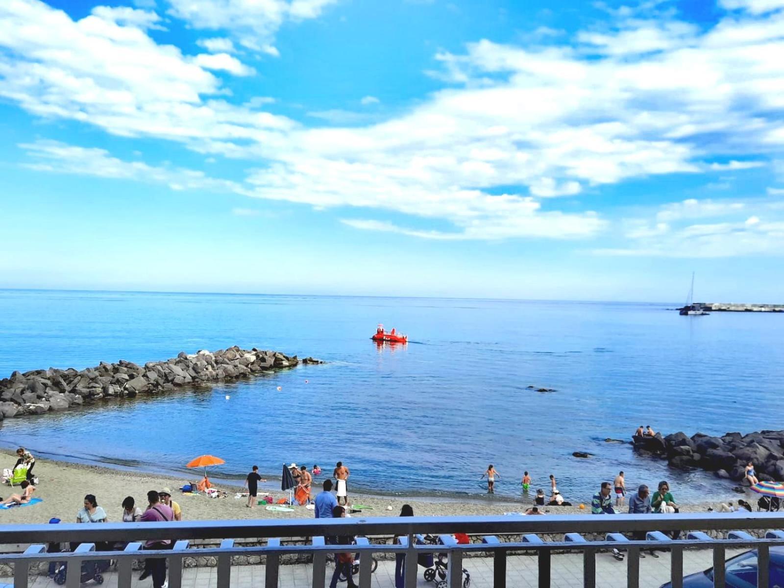 Arcadia Golden Bay Lejlighed Giardini Naxos Eksteriør billede