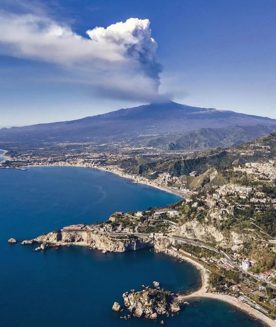 Arcadia Golden Bay Lejlighed Giardini Naxos Eksteriør billede
